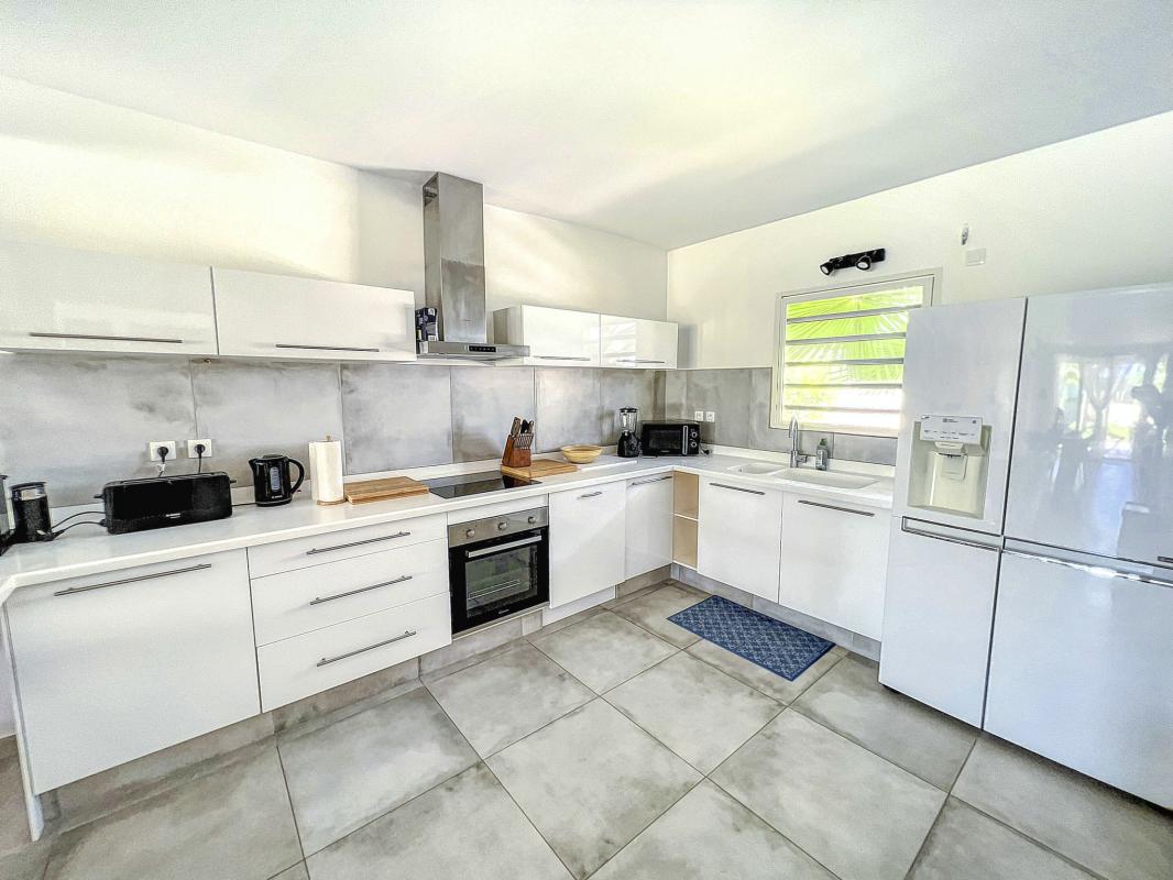A louer villa 8 personnes Orient Bay Saint Martin-cuisine-12